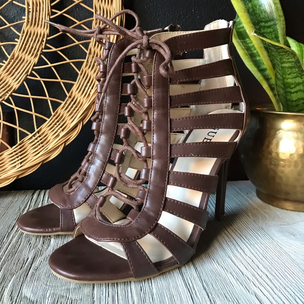 🌺Guess brand brown faux leather caged heels-NWOT